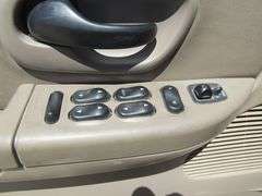 H-1298  2001 Ford F-150 Lariat 4x4 Pickup