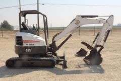 A-260 2013 Bobcat E-35 Mini Excavator