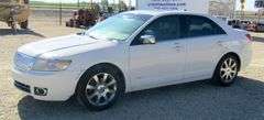 H-1233 2008 Lincoln MKZ