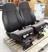 H-1158  Freightliner Truck Seats (2)