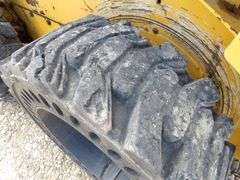 H-1279 John Deere 318G Skid Steer Loader