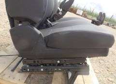 H-1154  Freightliner Truck Seats (2)