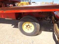 H-1180 New Holland 1049 Bale Wagon