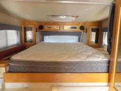 A-173 1994 Northland Pickup Camper