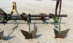 A-216  3-Point Potato Bedder
