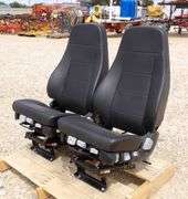 H-1154  Freightliner Truck Seats (2)