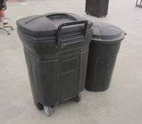 A-160 Trash Cans (2)