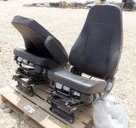H-1156  Freightliner Trucks Seats (2)