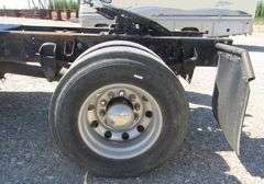 H-1380 2005 Kenworth T800 4X2 Truck Tractor
