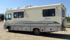 H-1374 1997 Fleetwood Southwind Storm RV