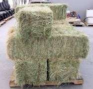 H-1282 Hay Bales (10)
