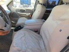 H-1298  2001 Ford F-150 Lariat 4x4 Pickup