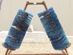 H-1414 Cattle Scratcher