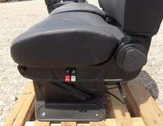 H-1150  International Truck Seats (2)