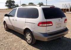 H-1350  2001 Toyota Sienna