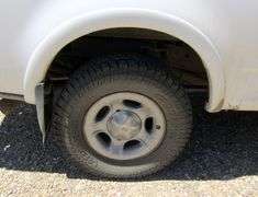H-1298  2001 Ford F-150 Lariat 4x4 Pickup