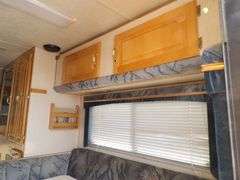 A-173 1994 Northland Pickup Camper