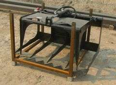 A-125 GIYI Mini Skid Steer Grapple