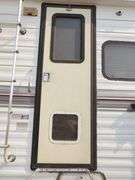 A-173 1994 Northland Pickup Camper