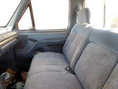 H-1310 1993 Ford F-250 XLT 4X4 Pickup