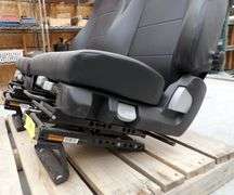 H-1158  Freightliner Truck Seats (2)
