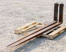 A-166 Pallet Forks