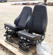 H-1156  Freightliner Trucks Seats (2)