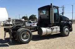 H-1380 2005 Kenworth T800 4X2 Truck Tractor