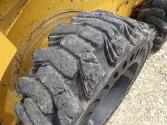 H-1279 John Deere 318G Skid Steer Loader
