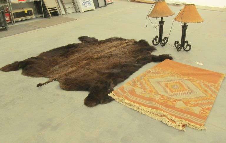 A-386 Western Decor & Buffalo Hide