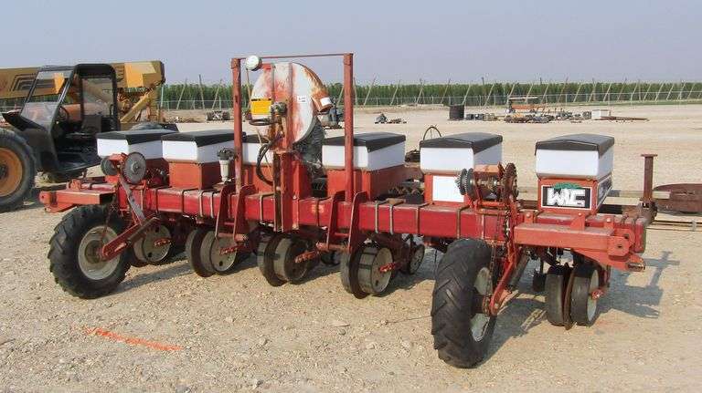 A-350  WIC 6 Row Planter