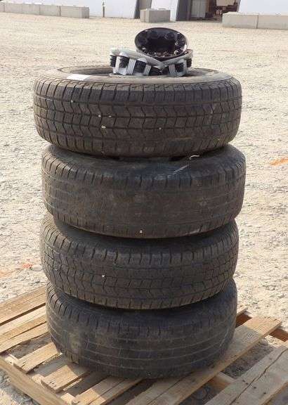 A-371  Vehicle Tires & Wheels (4)