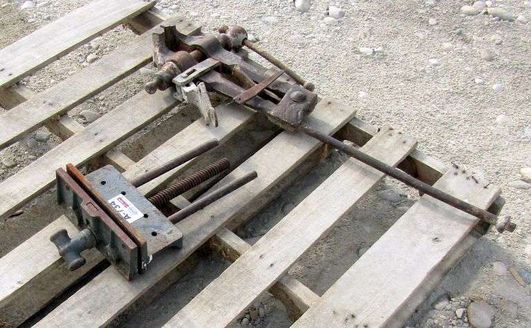 A-734 Clamp & Vise