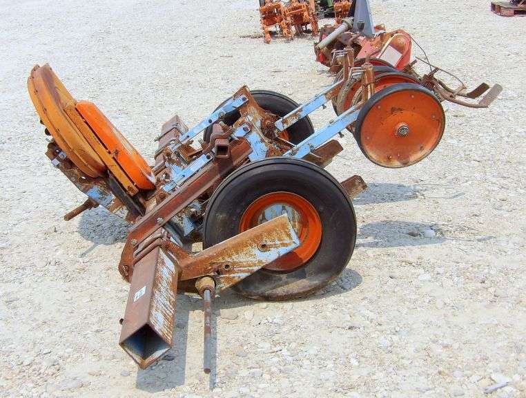A-332 Monosem Planter