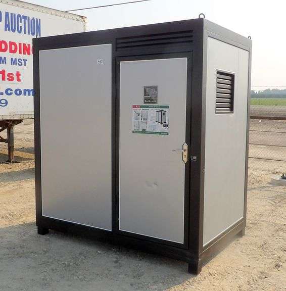 A-471  Portable Restroom