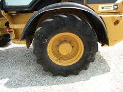 A-400 Caterpillar 908H Articulating 2 Wheel Loader