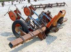 A-332 Monosem Planter