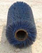 A-341 Livestock Scratcher