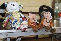 Live Auction Pat’s Bandits Wildlife Rehab Benefit Sunday April 13th 10am
