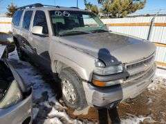 Salvage Title- 2004 CHEVROLET SUBURBAN