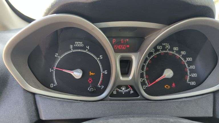TITLE - 2011 FORD  FIESTA