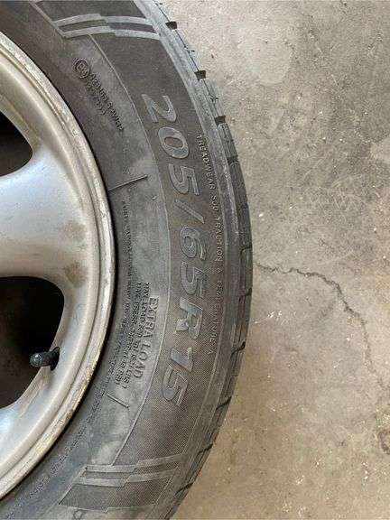 - LEXUS ES300   WHEEL & TIRE
