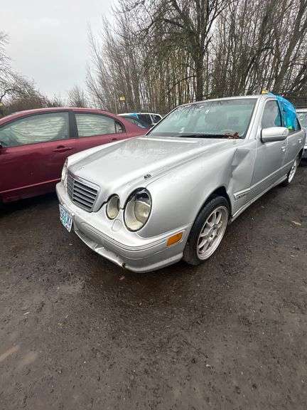 2001 MERCEDES-BENZ  E-CLASS