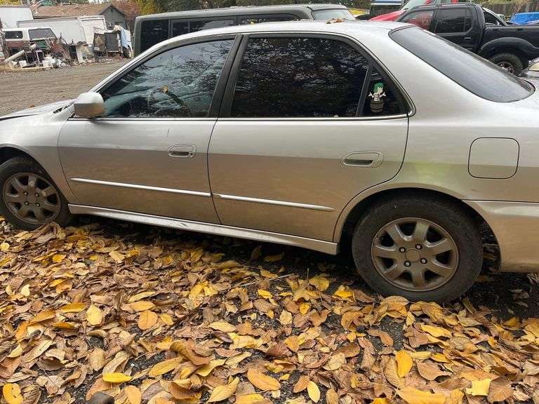 2002 HONDA  ACCORD