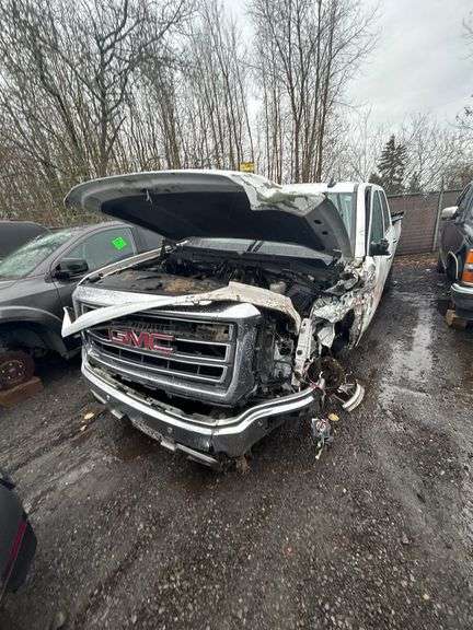2015 GMC  SIERRA