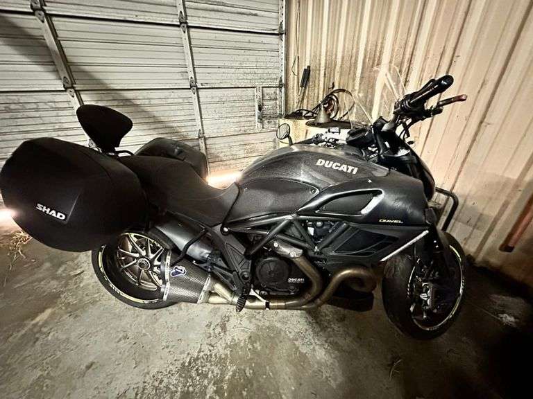 2012 DUCATI  DIAVEL