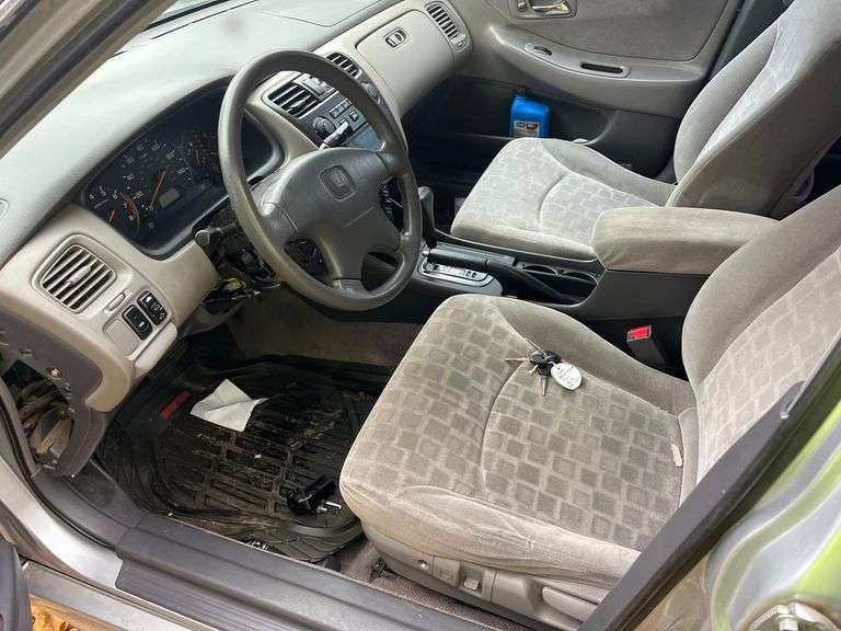 2002 HONDA  ACCORD