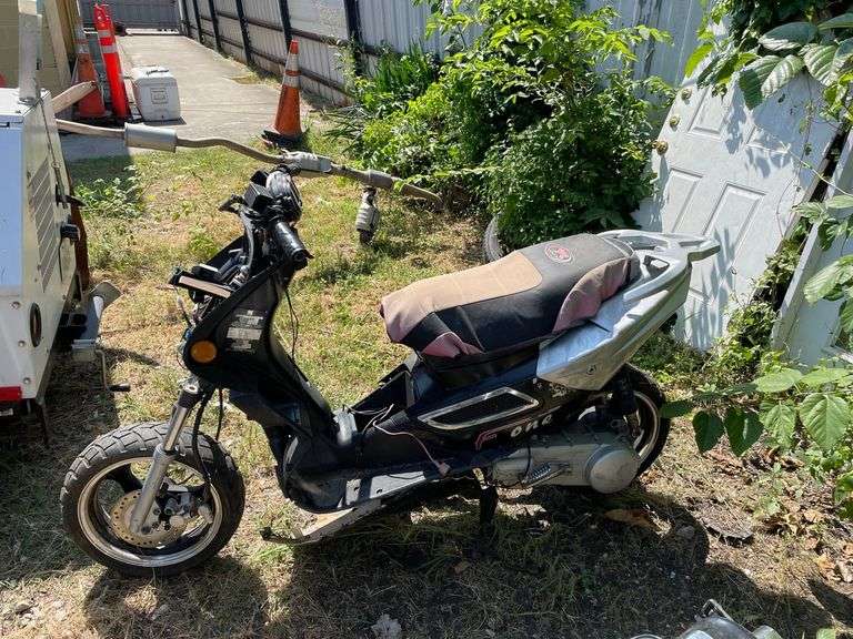 - RACING MOTOR SCOOTER (NO TITLE!!)  PARTS ONLY!!!!! RACING MOTOR SCOOTER (NO TITLE!!)  PARTS ONLY!!