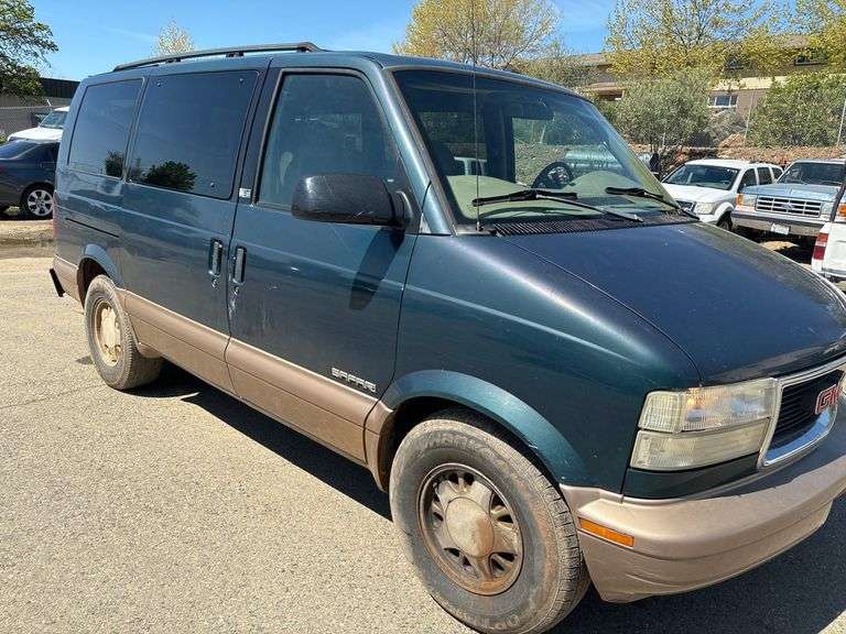 1997 GMC SAFARI - Peak Auto Auctions