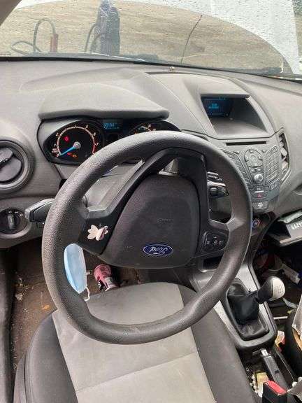 2015 FORD FIESTA